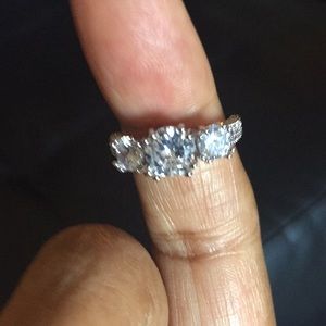 Women's Silver Cubic Zirconia Ring size 7